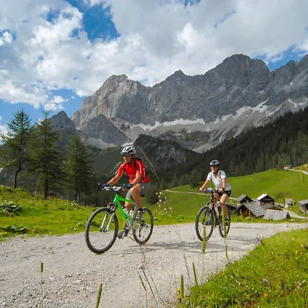 호텔 Familien- Und Wanderhotel Matschner 4*